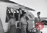 Standbild USA Airmen Saipan Nördliche Marianen, 1945, aus Sekunde 22 historischem Filmmaterial Videoclip 65675036232