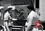 Standbild USA Airmen Saipan Nördliche Marianen, 1945, aus Sekunde 35 historischem Filmmaterial Videoclip 65675036232