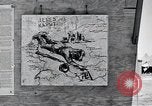 Standbild USA Airmen Saipan Nördliche Marianen, 1945, aus Sekunde 51 historischem Filmmaterial Videoclip 65675036232