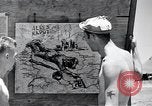 Standbild USA Airmen Saipan Nördliche Marianen, 1945, aus Sekunde 53 historischem Filmmaterial Videoclip 65675036232