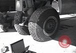 Standbild USA Besatzungsmitglieder Insel Tinian Marianen, 1944, aus Sekunde 41 historischem Filmmaterial Videoclip 65675036234