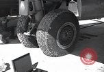 Standbild USA Besatzungsmitglieder Insel Tinian Marianen, 1944, aus Sekunde 42 historischem Filmmaterial Videoclip 65675036234