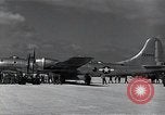 Standbild B-29 Bomber 42-224802 Mariana Islands Guam, 1944, aus Sekunde 60 historischem Filmmaterial Videoclip 65675036235