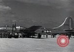 Standbild B-29 Bomber 42-224802 Mariana Islands Guam, 1944, aus Sekunde 62 historischem Filmmaterial Videoclip 65675036235