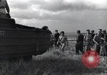 Standbild amphibische Fahrzeug Insel Tinian Marianen, 1944, aus Sekunde 16 historischem Filmmaterial Videoclip 65675036236