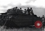 Standbild amphibische Fahrzeug Insel Tinian Marianen, 1944, aus Sekunde 28 historischem Filmmaterial Videoclip 65675036236