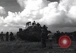 Standbild amphibische Fahrzeug Insel Tinian Marianen, 1944, aus Sekunde 33 historischem Filmmaterial Videoclip 65675036236