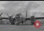 Standbild B-29 Bomber take off Saipan Nördliche Marianen, 1944, aus Sekunde 13 historischem Filmmaterial Videoclip 65675036242