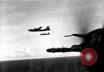 Standbild Bildung von B-29 Bomber Nagoya Japan, 1945, aus Sekunde 14 historischem Filmmaterial Videoclip 65675036244