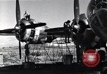 Immagine di Danneggiato B-29 bombardiere Saipan Isole Marianne Settentrionali, 1945, secondo 4 filmato di repertorio 65675036245