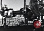 Immagine di Danneggiato B-29 bombardiere Saipan Isole Marianne Settentrionali, 1945, secondo 5 filmato di repertorio 65675036245