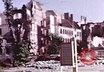 Standbild Zerstörte Gebäude aus der Schlacht um Berlin Berlin Deutschland, 1945, aus Sekunde 8 historischem Filmmaterial Videoclip 65675036257