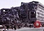 Standbild Zerstörte Gebäude aus der Schlacht um Berlin Berlin Deutschland, 1945, aus Sekunde 19 historischem Filmmaterial Videoclip 65675036257