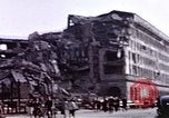 Standbild Zerstörte Gebäude aus der Schlacht um Berlin Berlin Deutschland, 1945, aus Sekunde 23 historischem Filmmaterial Videoclip 65675036257