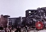 Standbild Zerstörte Gebäude aus der Schlacht um Berlin Berlin Deutschland, 1945, aus Sekunde 25 historischem Filmmaterial Videoclip 65675036257