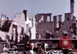 Standbild Zerstörte Gebäude aus der Schlacht um Berlin Berlin Deutschland, 1945, aus Sekunde 27 historischem Filmmaterial Videoclip 65675036257