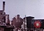 Standbild Zerstörte Gebäude aus der Schlacht um Berlin Berlin Deutschland, 1945, aus Sekunde 32 historischem Filmmaterial Videoclip 65675036257