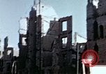 Standbild Zerstörte Gebäude aus der Schlacht um Berlin Berlin Deutschland, 1945, aus Sekunde 56 historischem Filmmaterial Videoclip 65675036257