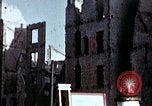 Standbild Zerstörte Gebäude aus der Schlacht um Berlin Berlin Deutschland, 1945, aus Sekunde 58 historischem Filmmaterial Videoclip 65675036257
