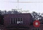 Immagine di Case e lago Gribnitz Berlino Germania, 1945, secondo 39 filmato di repertorio 65675036263