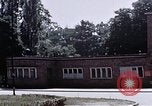 Immagine di Case e lago Gribnitz Berlino Germania, 1945, secondo 43 filmato di repertorio 65675036263