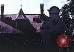 Immagine di La piccola casa bianca Berlino Germania, 1945, secondo 41 filmato di repertorio 65675036264