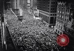 Image Célébration du Jour de la victoire à reddition du Japon New York City USA, 1945, de la seconde 49 séquences d'archives historiques vidéo 65675036267