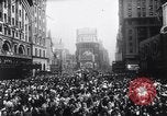 Image Célébration du Jour de la victoire à reddition du Japon New York City USA, 1945, de la seconde 50 séquences d'archives historiques vidéo 65675036267