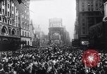 Image Célébration du Jour de la victoire à reddition du Japon New York City USA, 1945, de la seconde 51 séquences d'archives historiques vidéo 65675036267