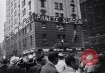 Image Célébration du Jour de la victoire à reddition du Japon New York City USA, 1945, de la seconde 55 séquences d'archives historiques vidéo 65675036267