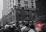 Image Célébration du Jour de la victoire à reddition du Japon New York City USA, 1945, de la seconde 56 séquences d'archives historiques vidéo 65675036267