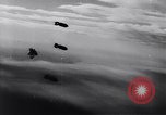 Standbild Bombenangriffe der Alliierten in Deutschland Deutschland, 1944, aus Sekunde 3 historischem Filmmaterial Videoclip 65675036272