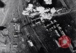 Standbild Bombenangriffe der Alliierten in Deutschland Deutschland, 1944, aus Sekunde 58 historischem Filmmaterial Videoclip 65675036272
