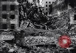 Standbild Völlige Zerstörung in Deutschland von den alliierten Bombenangriffe Deutschland, 1945, aus Sekunde 43 historischem Filmmaterial Videoclip 65675036273