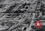 Standbild Völlige Zerstörung in Deutschland von den alliierten Bombenangriffe Deutschland, 1945, aus Sekunde 52 historischem Filmmaterial Videoclip 65675036273