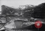Standbild Völlige Zerstörung in Deutschland von den alliierten Bombenangriffe Deutschland, 1945, aus Sekunde 58 historischem Filmmaterial Videoclip 65675036273