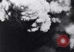 Standbild Bombardierung durch die alliierten Bomber Deutschland, 1945, aus Sekunde 55 historischem Filmmaterial Videoclip 65675036274