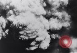 Standbild Bombardierung durch die alliierten Bomber Deutschland, 1945, aus Sekunde 60 historischem Filmmaterial Videoclip 65675036274