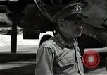 Standbild General Thomas Farrell F Insel Tinian Marianen, 1945, aus Sekunde 5 historischem Filmmaterial Videoclip 65675036276