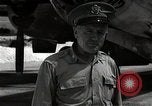 Standbild General Thomas Farrell F Insel Tinian Marianen, 1945, aus Sekunde 33 historischem Filmmaterial Videoclip 65675036276