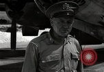 Standbild General Thomas Farrell F Insel Tinian Marianen, 1945, aus Sekunde 35 historischem Filmmaterial Videoclip 65675036276
