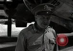 Standbild General Thomas Farrell F Insel Tinian Marianen, 1945, aus Sekunde 45 historischem Filmmaterial Videoclip 65675036276