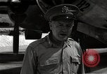 Standbild General Thomas Farrell F Insel Tinian Marianen, 1945, aus Sekunde 51 historischem Filmmaterial Videoclip 65675036276