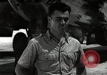 Image Le Colonel Paul Tibbets Tinian île Îles Mariannes, 1945, de la seconde 15 séquences d'archives historiques vidéo 65675036278