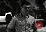 Image Le Colonel Paul Tibbets Tinian île Îles Mariannes, 1945, de la seconde 59 séquences d'archives historiques vidéo 65675036278