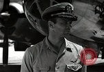 Image le commandant Frederick Ashworth de Bockscar Tinian île Îles Mariannes, 1945, de la seconde 20 séquences d'archives historiques vidéo 65675036279
