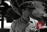 Image le commandant Frederick Ashworth de Bockscar Tinian île Îles Mariannes, 1945, de la seconde 21 séquences d'archives historiques vidéo 65675036279