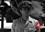 Image le commandant Frederick Ashworth de Bockscar Tinian île Îles Mariannes, 1945, de la seconde 25 séquences d'archives historiques vidéo 65675036279