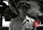 Image le commandant Frederick Ashworth de Bockscar Tinian île Îles Mariannes, 1945, de la seconde 34 séquences d'archives historiques vidéo 65675036279