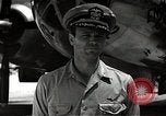 Image le commandant Frederick Ashworth de Bockscar Tinian île Îles Mariannes, 1945, de la seconde 39 séquences d'archives historiques vidéo 65675036279
